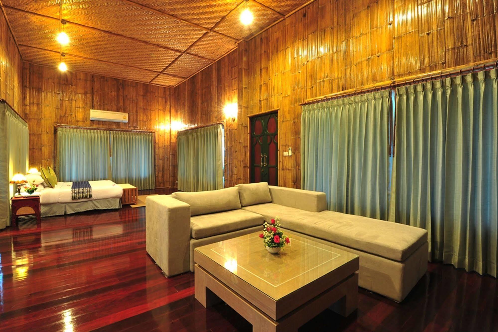Reewa Waree Resort Wangkata Extérieur photo